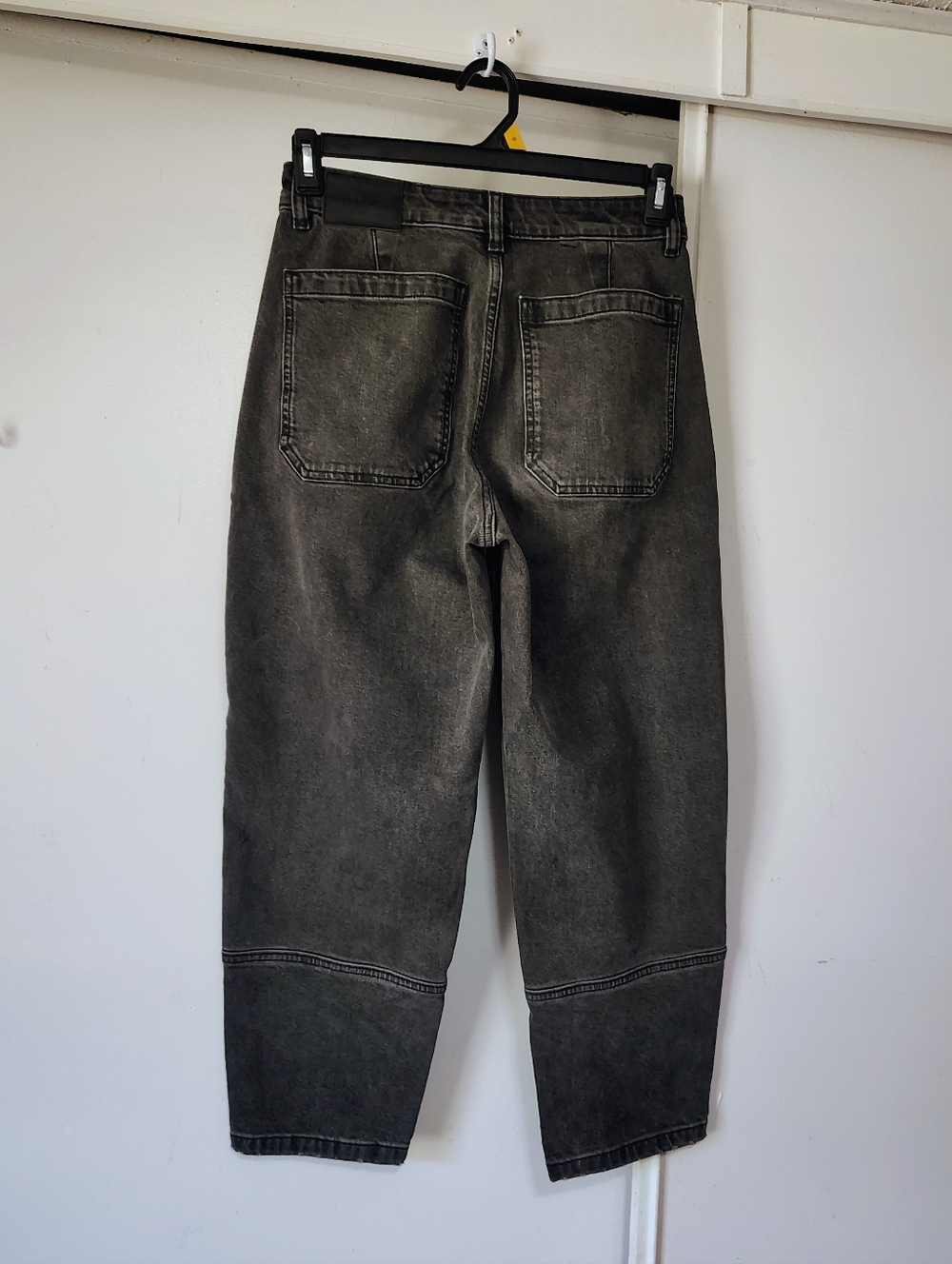 Everlane Utility Barrel Jeans Organic Cotton, Women's, Washed Black size 27. - Picture 6 of 16